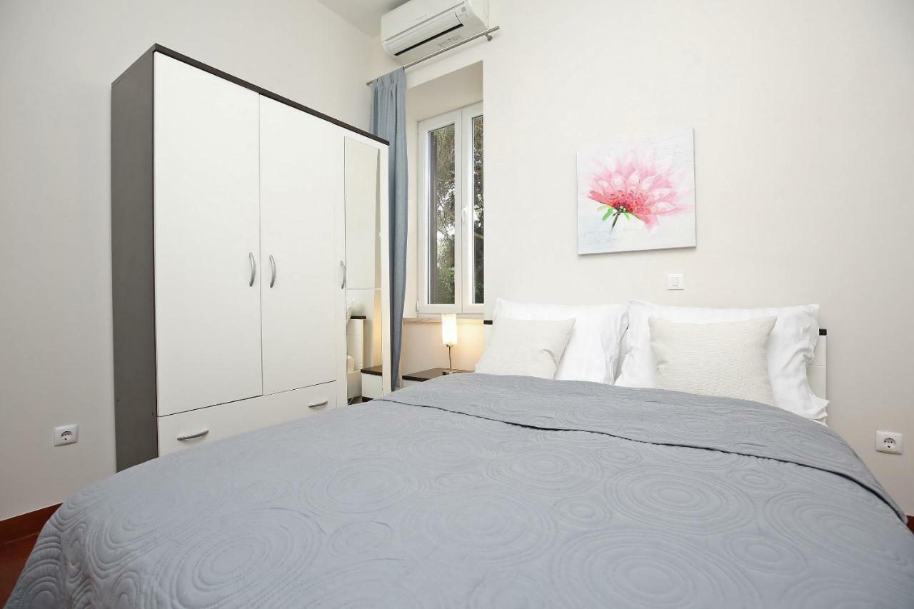 Seafront Beach Apartment - Directly At The Beach Zadar Zewnętrze zdjęcie
