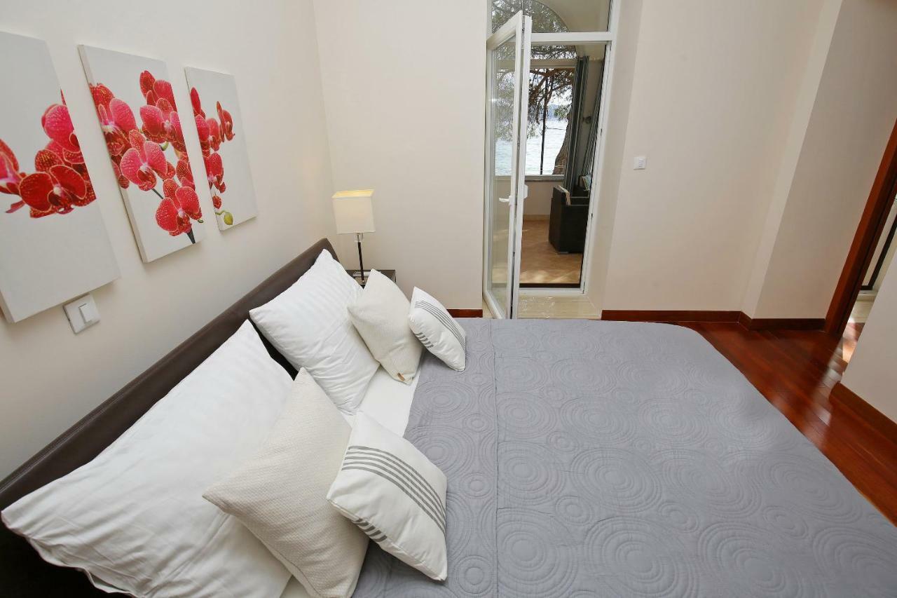 Seafront Beach Apartment - Directly At The Beach Zadar Zewnętrze zdjęcie