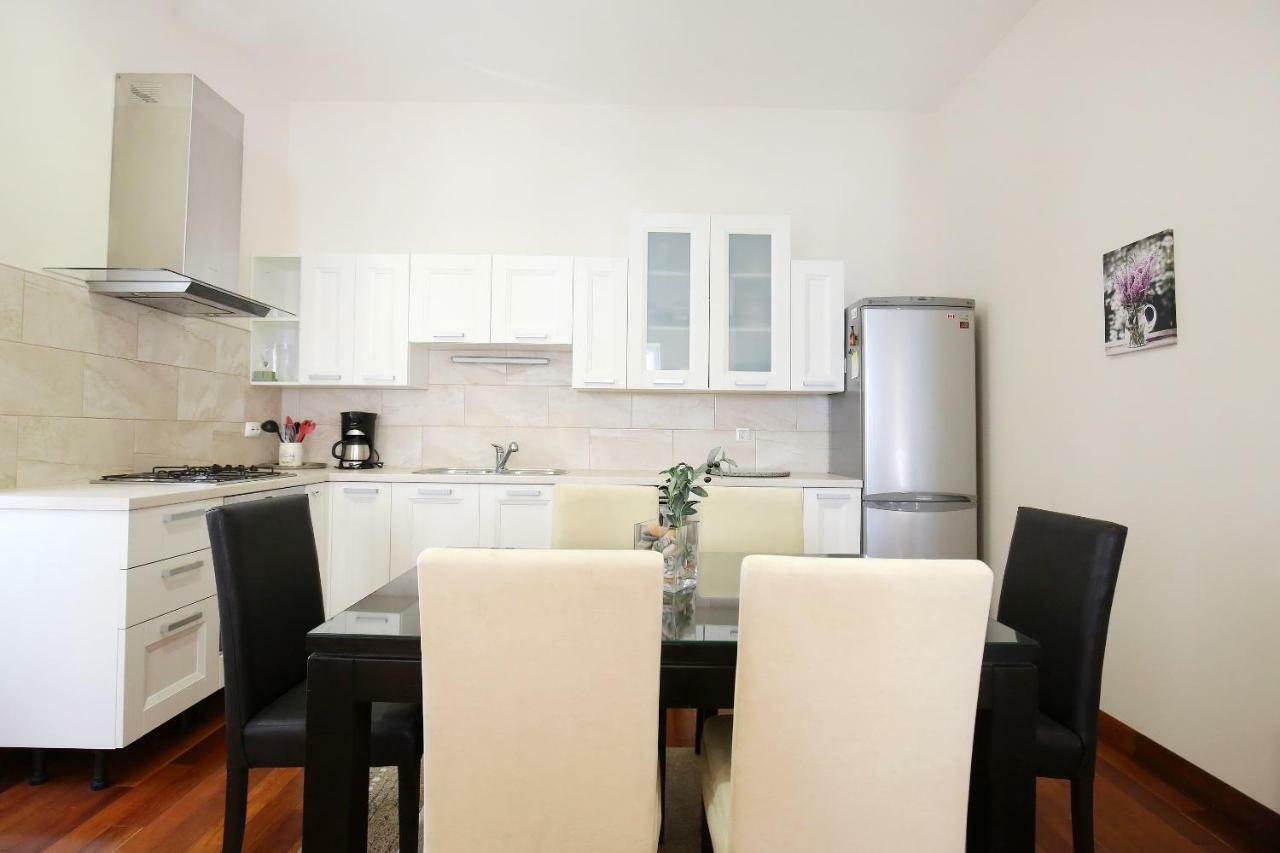 Seafront Beach Apartment - Directly At The Beach Zadar Zewnętrze zdjęcie